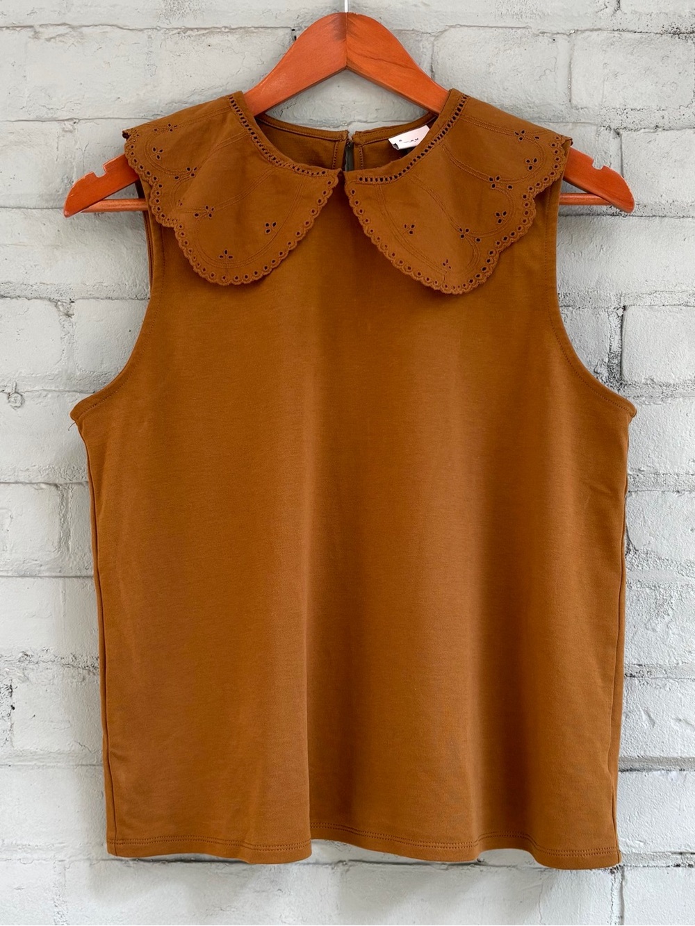 a new day Sleeveless Eyelet Collar Tank - Rust Brown